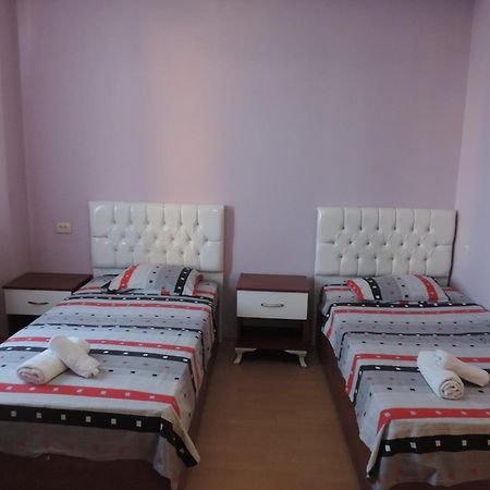 Hotel Eurasia Batumi Esterno foto