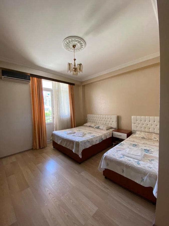 Hotel Eurasia Batumi Esterno foto
