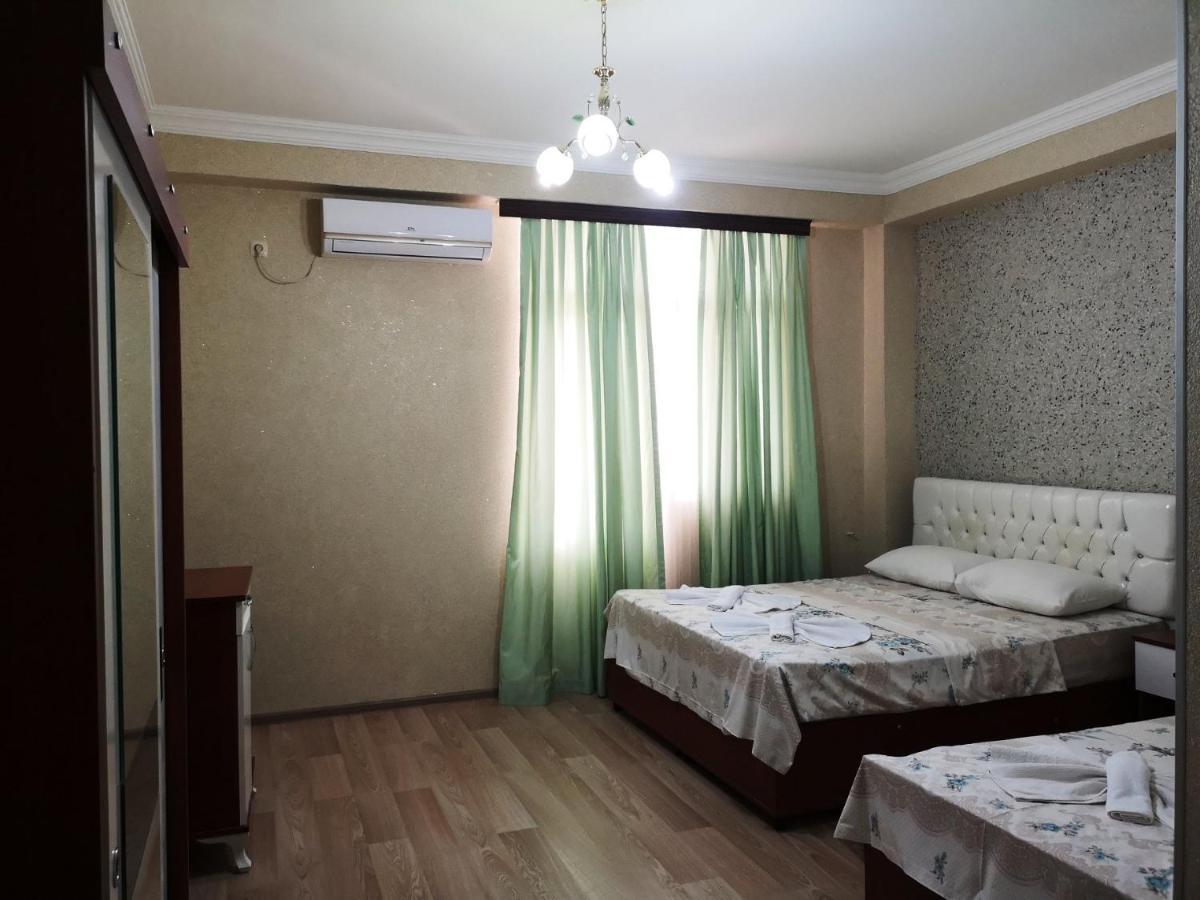 Hotel Eurasia Batumi Esterno foto