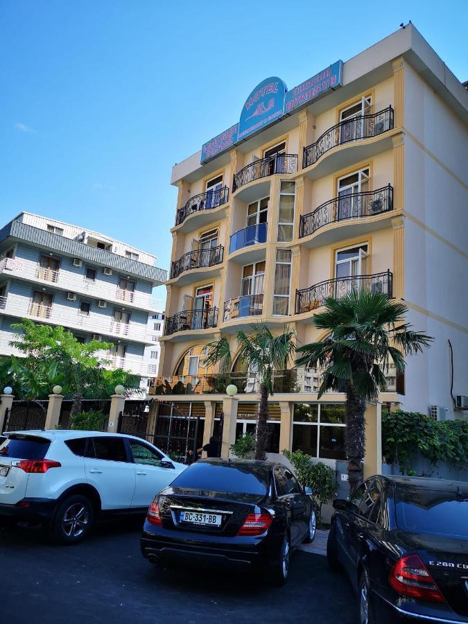 Hotel Eurasia Batumi Esterno foto