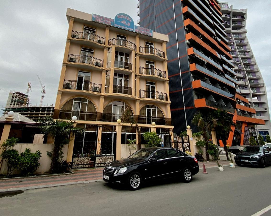 Hotel Eurasia Batumi Esterno foto