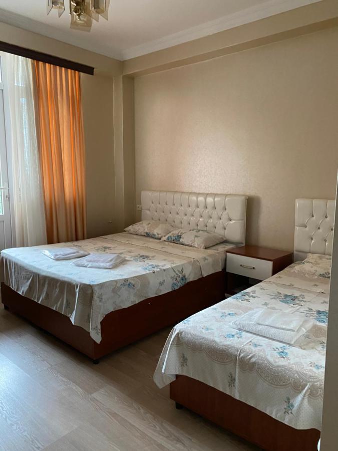 Hotel Eurasia Batumi Esterno foto