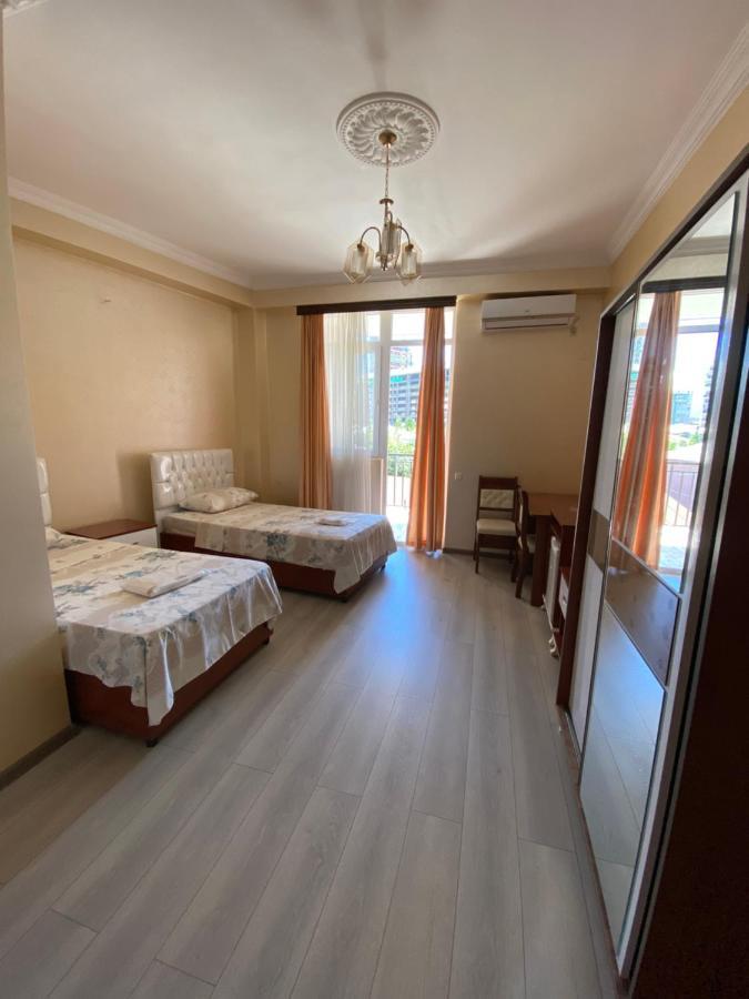 Hotel Eurasia Batumi Esterno foto
