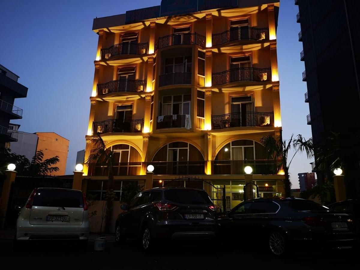 Hotel Eurasia Batumi Esterno foto