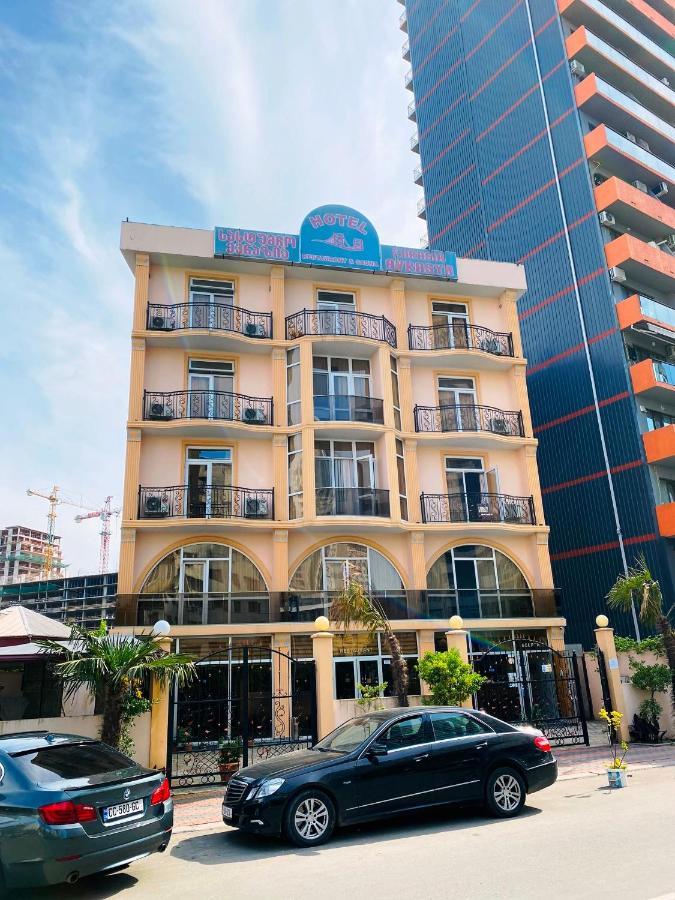 Hotel Eurasia Batumi Esterno foto
